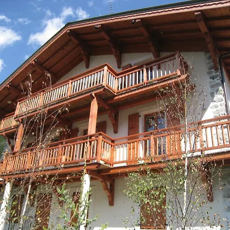 Apartament Apache